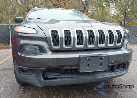 2017 Jeep Cherokee Latitude 4X4 from USA, damaged, VIN 1C4PJMCB5HW503810
